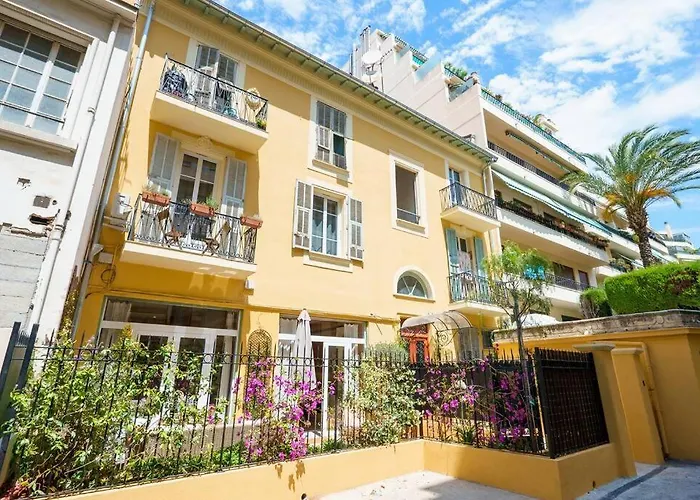 Coeur De - Terrasse - 10 Min De La Apartment